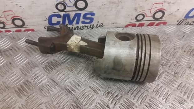 Ford 2910, 3, 4 Cyl Piston Assy , Conrod D8nn6108aa, E3hn6200ac42, 82849195 - Поршень/ Кольцо/ Втулка для Тракторов: фото 1 Ford 2910, 3, 4 Cyl Piston Assy , Conrod D8nn6108aa, E3hn6200ac42, 82849195 - Поршень/ Кольцо/ Втулка для Тракторов: фото 1