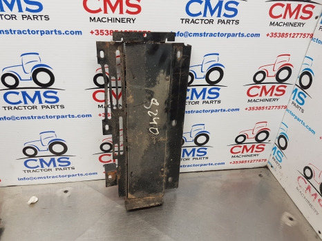 Ford 40 Series 7840, 8240, 8340 Old Side Grill Lhs F0nn8201af, 81873325 - Решётка радиатора: фото 3 Ford 40 Series 7840, 8240, 8340 Old Side Grill Lhs F0nn8201af, 81873325 - Решётка радиатора: фото 3