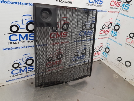 Ford 5640, 6640, 7740 Side Panel Grill Lhs E9nn8k189ac, 81875285, E9nn8k189ad - Решётка радиатора: фото 2 Ford 5640, 6640, 7740 Side Panel Grill Lhs E9nn8k189ac, 81875285, E9nn8k189ad - Решётка радиатора: фото 2