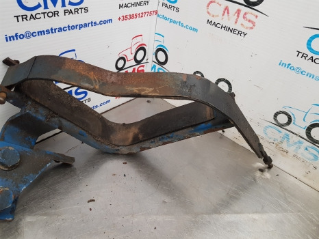 Ford 7610 5610, 6610, 6810, 7710 Sq Cab Fuel Tank Support E4nn9n204bb, 83955886 - Топливный бак: фото 3 Ford 7610 5610, 6610, 6810, 7710 Sq Cab Fuel Tank Support E4nn9n204bb, 83955886 - Топливный бак: фото 3