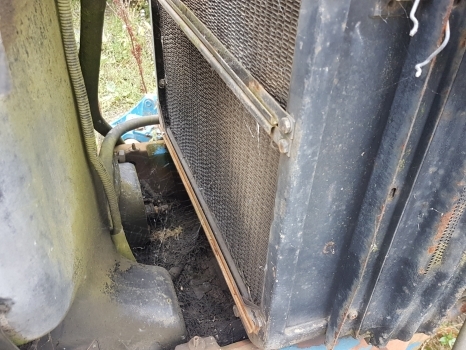 Ford 8340, 40 Series Engine Water Cooling Radiator 82015105, 82015099 - Радиатор для Тракторов: фото 5 Ford 8340, 40 Series Engine Water Cooling Radiator 82015105, 82015099 - Радиатор для Тракторов: фото 5