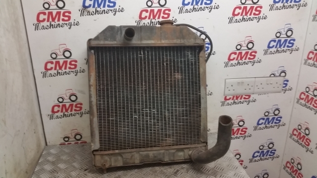 Ford Engine Water Cooling Radiator. Please See The Description. - Радиатор для Тракторов: фото 1 Ford Engine Water Cooling Radiator. Please See The Description. - Радиатор для Тракторов: фото 1