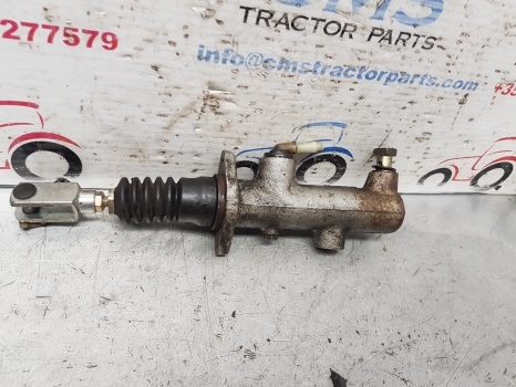 Ford Fiat Case New Holland Tm140 Brake Master Cylinder 82018664, 84558759 - Тормозной цилиндр для Тракторов: фото 2 Ford Fiat Case New Holland Tm140 Brake Master Cylinder 82018664, 84558759 - Тормозной цилиндр для Тракторов: фото 2