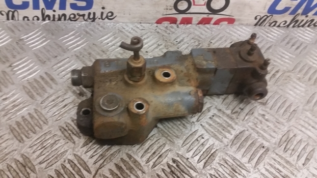 Ford New Holland 7840 40 And Ts Series Trailer Brake Valve 81874969, 1535108113 - Тормозной клапан для Тракторов: фото 4 Ford New Holland 7840 40 And Ts Series Trailer Brake Valve 81874969, 1535108113 - Тормозной клапан для Тракторов: фото 4