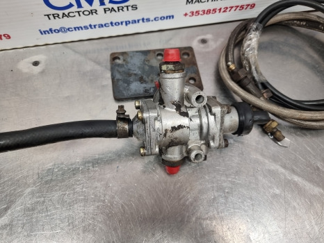 Ford New Holland Reifenfullen Control Valve Assy Reifenfullen - Гидравлика: фото 5 Ford New Holland Reifenfullen Control Valve Assy Reifenfullen - Гидравлика: фото 5