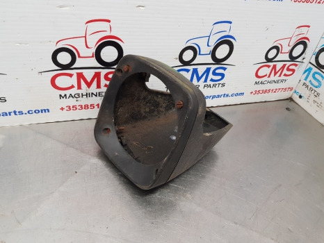 John Deere 3050, 3040, 3140, 3640 Front Light Housing Rh L56434, L55980 - Свет/ Освещение: фото 3 John Deere 3050, 3040, 3140, 3640 Front Light Housing Rh L56434, L55980 - Свет/ Освещение: фото 3