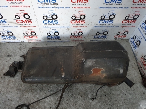 Lamborghini 1106 4wd Left Hand Side Diesel Tank 0.257.8145.3 - Топливный бак для Тракторов: фото 2 Lamborghini 1106 4wd Left Hand Side Diesel Tank 0.257.8145.3 - Топливный бак для Тракторов: фото 2