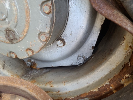 Massey Ferguson 265, 275, 290, 690, 699 Front Wheel Centre Dish 13.6r24 - Шины и диски для Сельскохозяйственной техники: фото 1 Massey Ferguson 265, 275, 290, 690, 699 Front Wheel Centre Dish 13.6r24 - Шины и диски для Сельскохозяйственной техники: фото 1