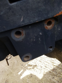 Massey Ferguson 5445, 5455, 5435, 5425 Front Axle Bracket 3777594m16 - Подвеска: фото 4 Massey Ferguson 5445, 5455, 5435, 5425 Front Axle Bracket 3777594m16 - Подвеска: фото 4