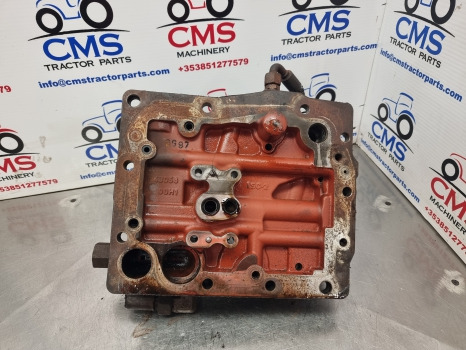 Massey Ferguson 5612, 5600 Hydraulic Valve Cover 4305800h1, 4360782m1 - Гидравлика: фото 4 Massey Ferguson 5612, 5600 Hydraulic Valve Cover 4305800h1, 4360782m1 - Гидравлика: фото 4