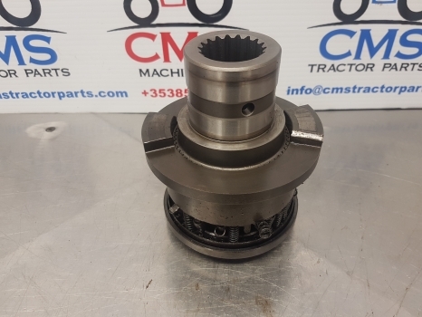 New Holland Case Ts115a, T6000, Tsa, Fwd Coupling Sleeve And Hub 47126782, - Передняя ось: фото 1 New Holland Case Ts115a, T6000, Tsa, Fwd Coupling Sleeve And Hub 47126782, - Передняя ось: фото 1