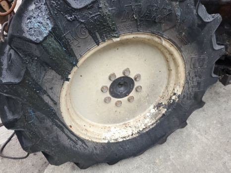 New Holland T4.90v, T4.100v, T4.80v, T4.110v Rear Wheel Rim 320/85r24 - Колесный диск для Сельскохозяйственной техники: фото 1 New Holland T4.90v, T4.100v, T4.80v, T4.110v Rear Wheel Rim 320/85r24 - Колесный диск для Сельскохозяйственной техники: фото 1