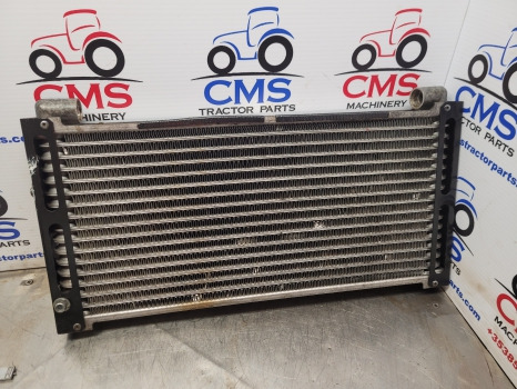 New Holland T6.160, T6.180 Case Maxxum 125, 155, 150 Oil Cooler 47645195 - Радиатор: фото 2 New Holland T6.160, T6.180 Case Maxxum 125, 155, 150 Oil Cooler 47645195 - Радиатор: фото 2