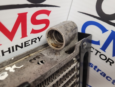 New Holland T6.160, T6.180 Case Maxxum 125, 155, 150 Oil Cooler 47645195 - Радиатор: фото 4 New Holland T6.160, T6.180 Case Maxxum 125, 155, 150 Oil Cooler 47645195 - Радиатор: фото 4
