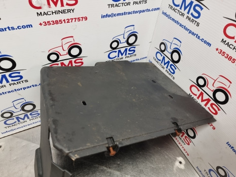 New Holland T6.180, T6, Case Maxxum Series, Fuel Tank Cover 47726503, 48167485 - Топливный бак: фото 3 New Holland T6.180, T6, Case Maxxum Series, Fuel Tank Cover 47726503, 48167485 - Топливный бак: фото 3