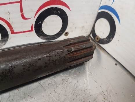 New Holland T6000, T7, Case Puma T7.210 Pto Drive Shaft Rear 87372761 - Приводный вал для Тракторов: фото 3 New Holland T6000, T7, Case Puma T7.210 Pto Drive Shaft Rear 87372761 - Приводный вал для Тракторов: фото 3
