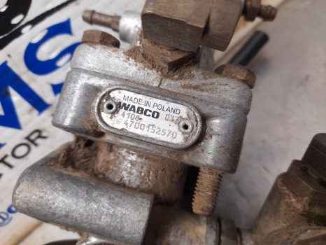 New Holland T7 Case Puma Ser T7030 Air Trailer Brake Valve 4700152570, 82030571 - Тормозной клапан для Сельскохозяйственной техники: фото 4 New Holland T7 Case Puma Ser T7030 Air Trailer Brake Valve 4700152570, 82030571 - Тормозной клапан для Сельскохозяйственной техники: фото 4