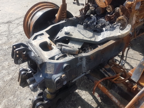 New Holland T7, T6000 Series T7.225 Front Axle Support, Bolster 84380306 - Передняя ось для Тракторов: фото 2 New Holland T7, T6000 Series T7.225 Front Axle Support, Bolster 84380306 - Передняя ось для Тракторов: фото 2