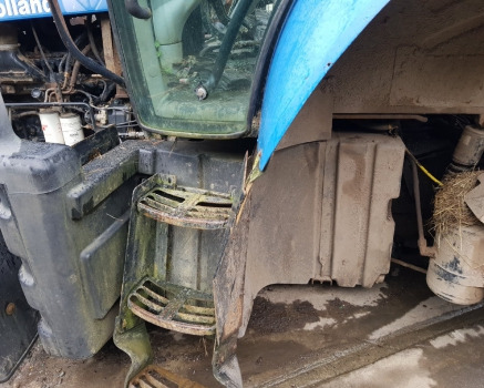 New Holland T7000, Case Puma Series T7030 Fuel Tank Main 84162105, 48023251 - Топливный бак: фото 2 New Holland T7000, Case Puma Series T7030 Fuel Tank Main 84162105, 48023251 - Топливный бак: фото 2