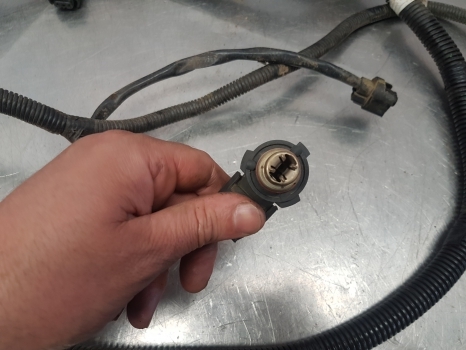 New Holland T7040, T6000, T7000 Front Light Wiring Loom 87658132, 87329727 - Кабели/ Провода: фото 4 New Holland T7040, T6000, T7000 Front Light Wiring Loom 87658132, 87329727 - Кабели/ Провода: фото 4