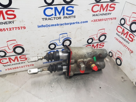 New Holland T7040, T7.260 Brake Master Cylinder 87315873, 87754484, 47777898 - Тормозной цилиндр для Сельскохозяйственной техники: фото 2 New Holland T7040, T7.260 Brake Master Cylinder 87315873, 87754484, 47777898 - Тормозной цилиндр для Сельскохозяйственной техники: фото 2