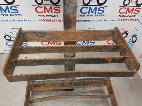 New Holland Ts, 40 Series, 6640, 7840 Foot Step Lhs 82007896, 81872888, 82840363 - Боковая подножка для Сельскохозяйственной техники: фото 4 New Holland Ts, 40 Series, 6640, 7840 Foot Step Lhs 82007896, 81872888, 82840363 - Боковая подножка для Сельскохозяйственной техники: фото 4