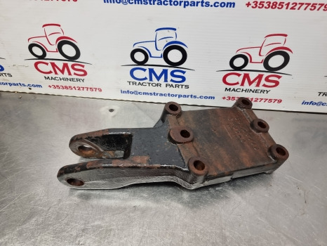 Valtra 6400, 6000, 8000, T1, N, Stabiliser Bracket Rh V34158000, 34158000 - Подвеска: фото 3 Valtra 6400, 6000, 8000, T1, N, Stabiliser Bracket Rh V34158000, 34158000 - Подвеска: фото 3