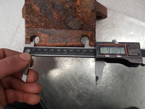 Fiat 70-90, 76, 86, 90 Ford 30, Top Link Bracket 5150842, 5128399, 47579612 - Запчасти для Тракторов: фото 4 Fiat 70-90, 76, 86, 90 Ford 30, Top Link Bracket 5150842, 5128399, 47579612 - Запчасти для Тракторов: фото 4