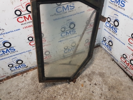 Zetor 8011 Cab Door Right, Check Pictures 00000 - Дверь и запчасти для Тракторов: фото 3 Zetor 8011 Cab Door Right, Check Pictures 00000 - Дверь и запчасти для Тракторов: фото 3