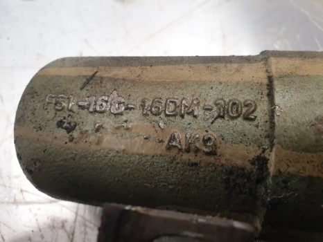 Zetor 8011 Power Steering Oil Tank And Filter 531980278010, 80.272.901 - Рулевое управление для Тракторов: фото 5 Zetor 8011 Power Steering Oil Tank And Filter 531980278010, 80.272.901 - Рулевое управление для Тракторов: фото 5