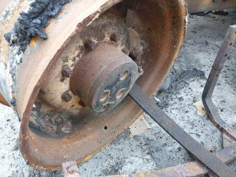 Zetor Proxima 8441 Front, Rear Axle, Engine, Transmission, Hydraulic, Lift Parts - Двигатель и запчасти: фото 1 Zetor Proxima 8441 Front, Rear Axle, Engine, Transmission, Hydraulic, Lift Parts - Двигатель и запчасти: фото 1