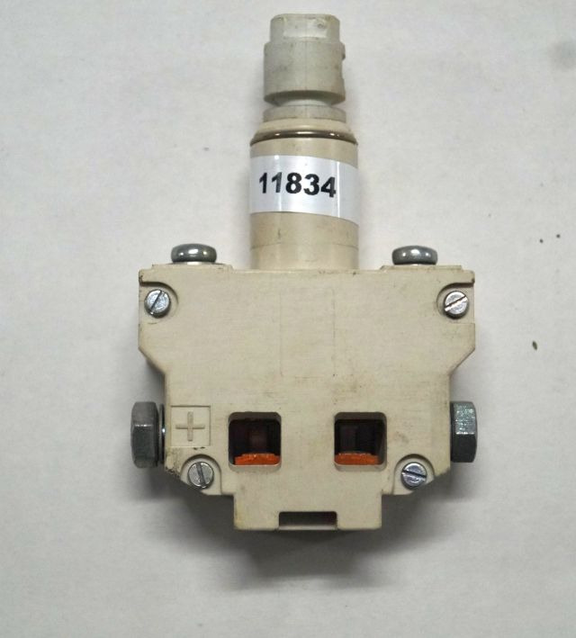 Jungheinrich 50020312 | Emergency disconnect switch - Электрическая система для Погрузочно-разгрузочной техники: фото 1 Jungheinrich 50020312 | Emergency disconnect switch - Электрическая система для Погрузочно-разгрузочной техники: фото 1