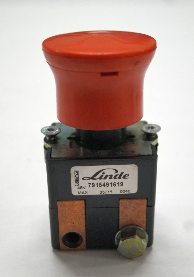 Linde 7915491619 | Noodstop schakelaar Emergency off switch 1 pole Noodstop schakelaar Emergency off switch 1 pole - Электрическая система для Погрузочно-разгрузочной техники: фото 1 Linde 7915491619 | Noodstop schakelaar Emergency off switch 1 pole Noodstop schakelaar Emergency off switch 1 pole - Электрическая система для Погрузочно-разгрузочной техники: фото 1