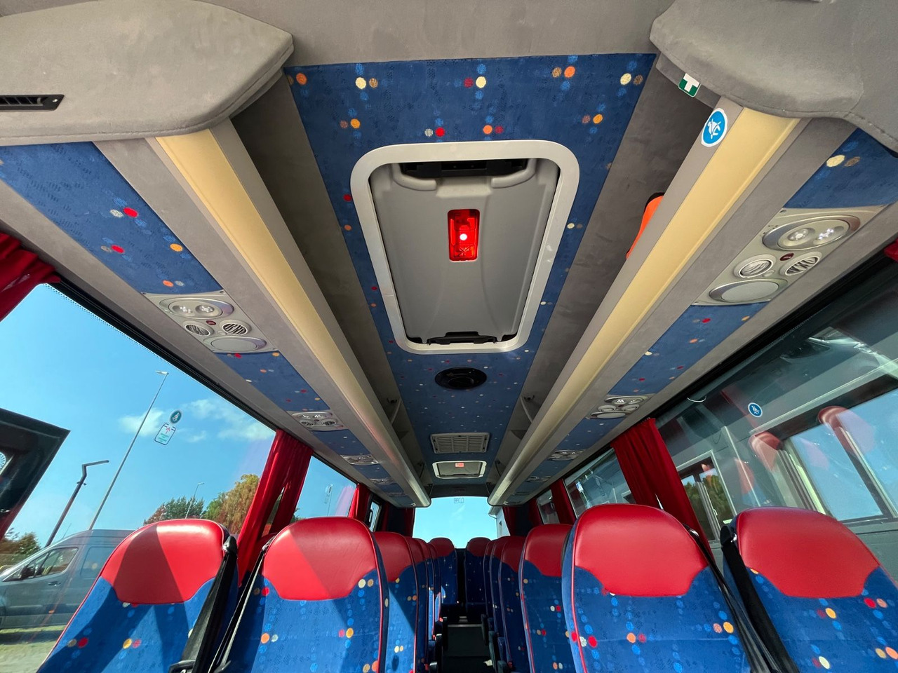 Туристический автобус Iveco Rosero First / 24+1+1 / Telma/ EURO6: фото 17 Туристический автобус Iveco Rosero First / 24+1+1 / Telma/ EURO6: фото 17