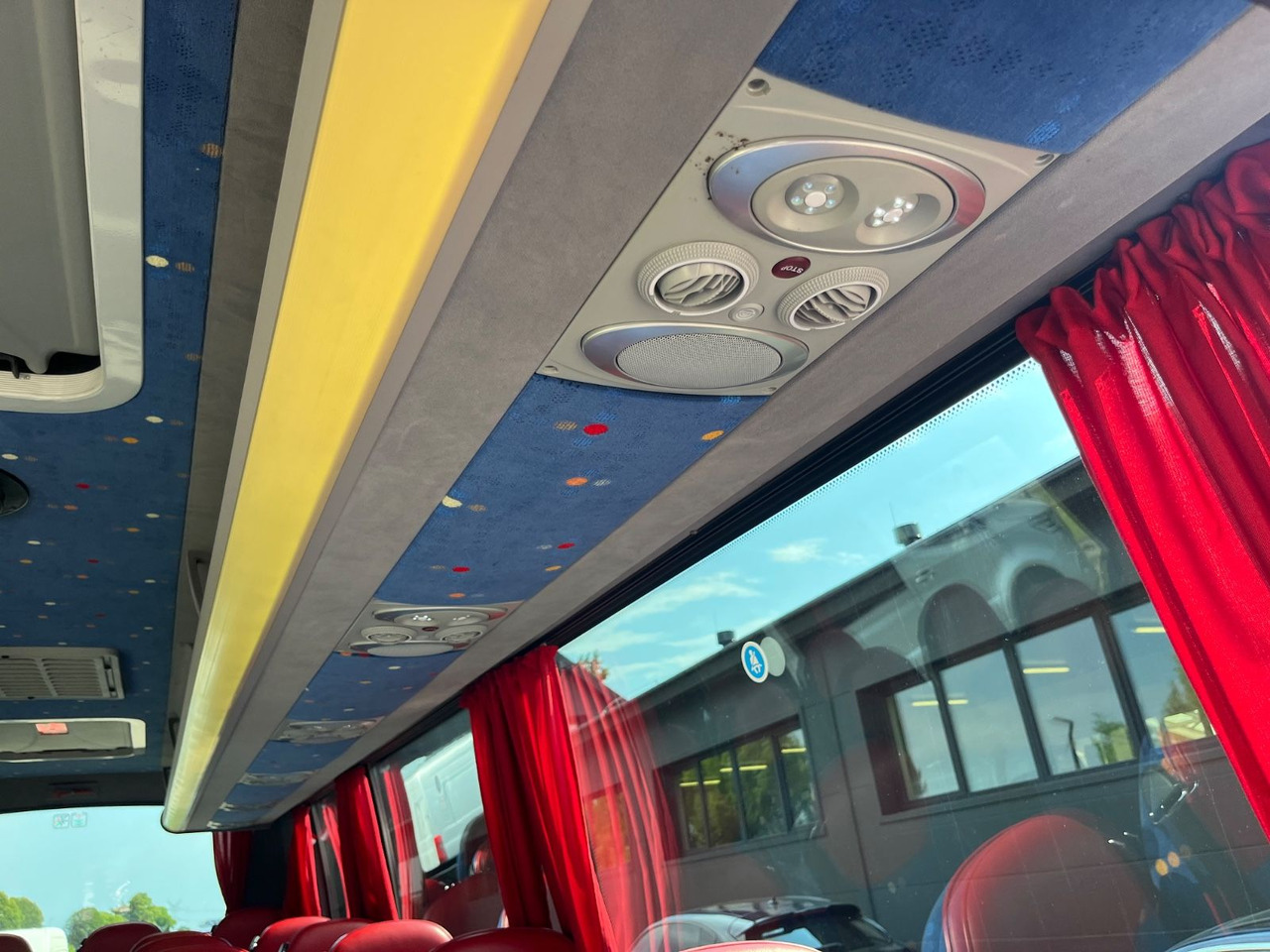 Туристический автобус Iveco Rosero First / 24+1+1 / Telma/ EURO6: фото 19 Туристический автобус Iveco Rosero First / 24+1+1 / Telma/ EURO6: фото 19