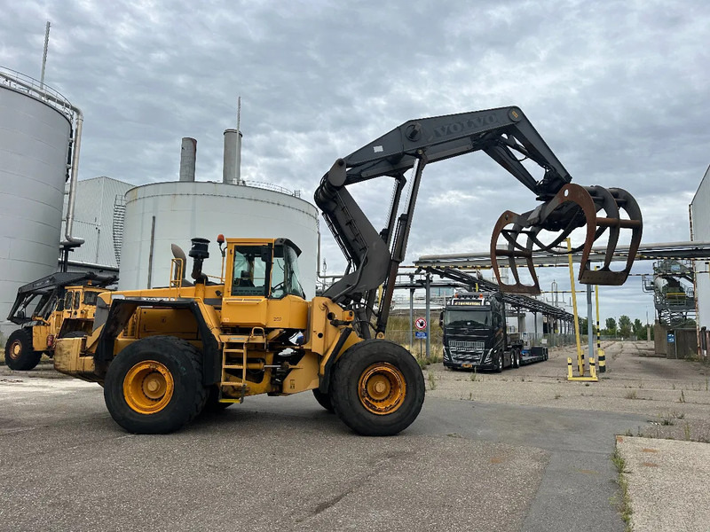 Volvo L180 C High Lift - Лесной прицеп: фото 1 Volvo L180 C High Lift - Лесной прицеп: фото 1