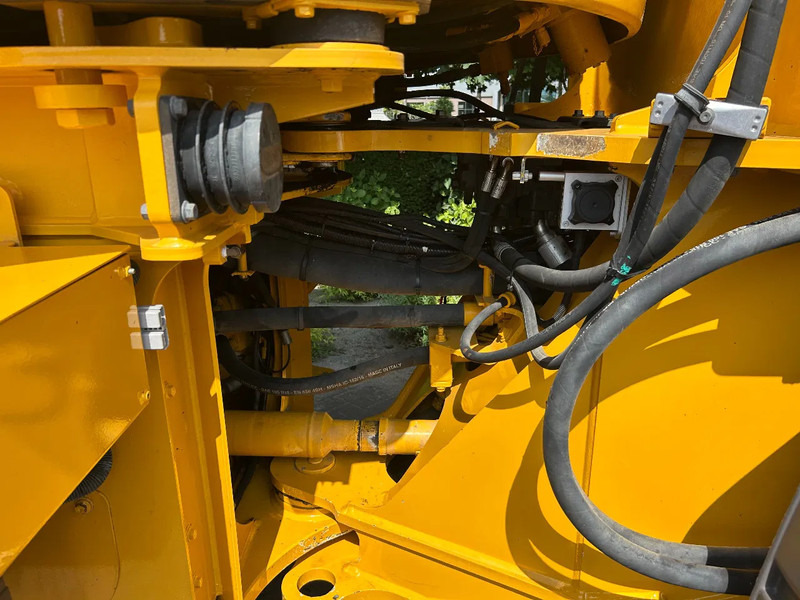 Новый Колёсный погрузчик Volvo L90 H: фото 12