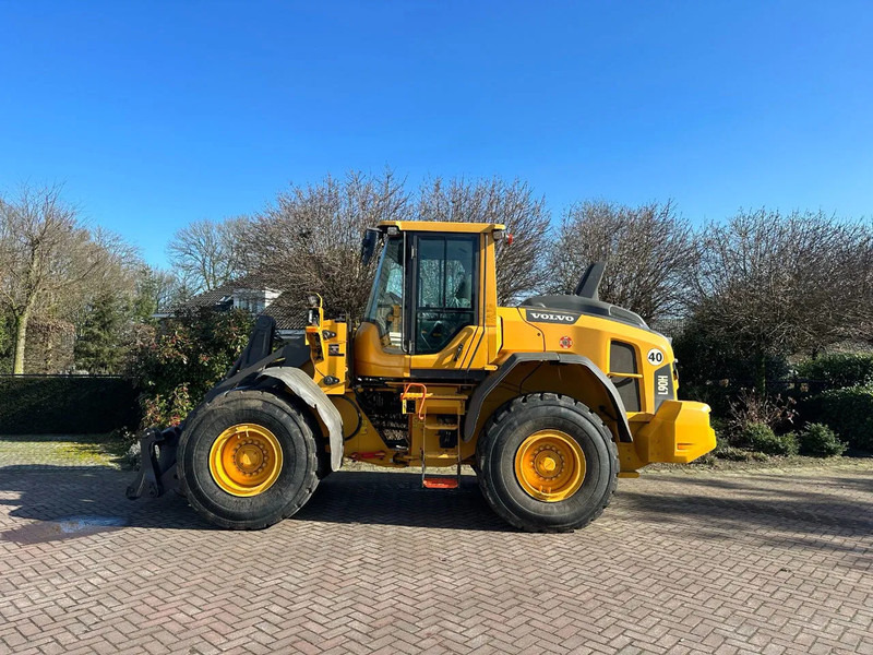 Volvo L90 H - Колёсный погрузчик: фото 1 Volvo L90 H - Колёсный погрузчик: фото 1