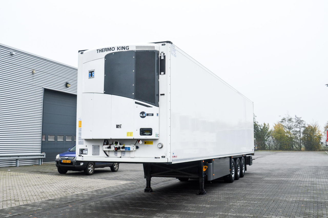 Schmitz Cargobull SKO FP 45 ThermoKing SLXi 300 - Полуприцеп-рефрижератор: фото 1 Schmitz Cargobull SKO FP 45 ThermoKing SLXi 300 - Полуприцеп-рефрижератор: фото 1