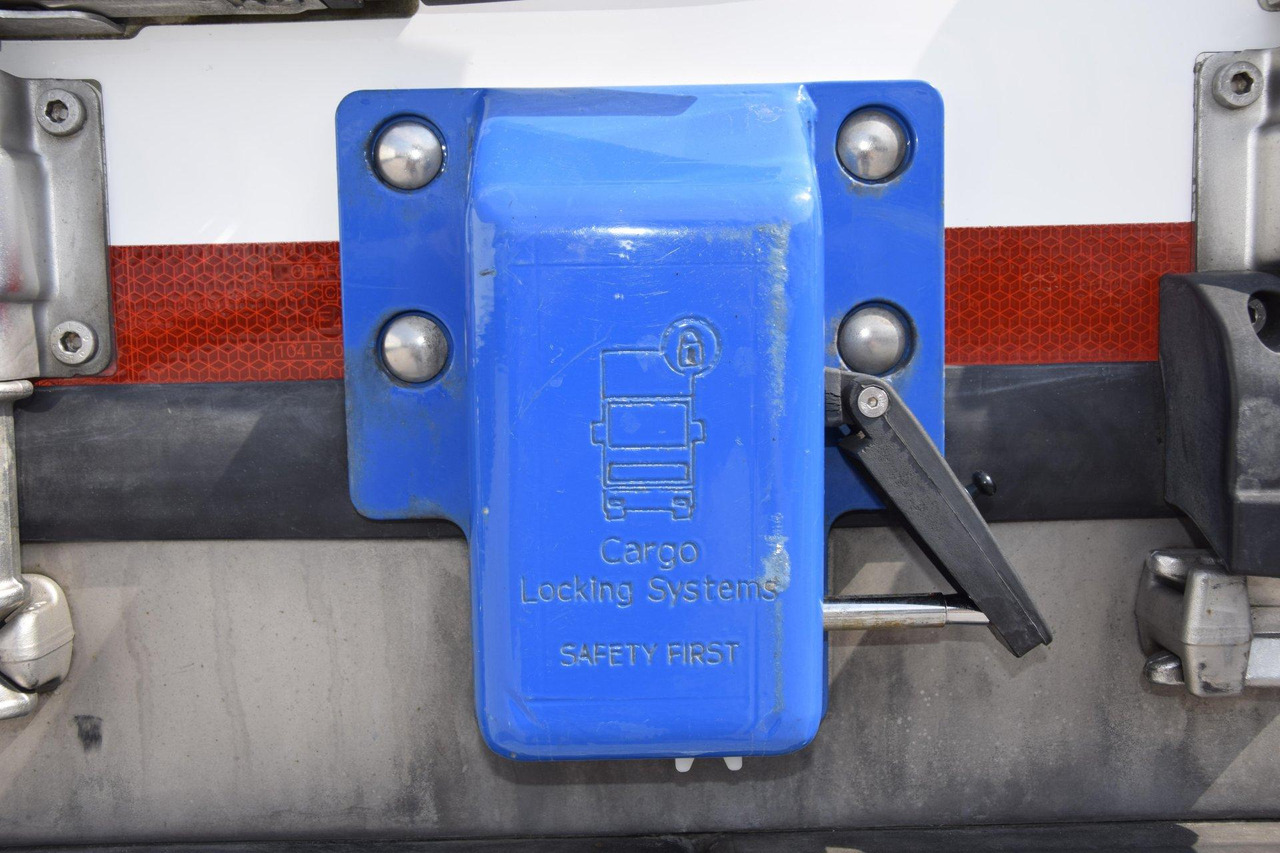 Полуприцеп-рефрижератор Schmitz Cargobull SKO FP 60 ThermoKing SLXi 300: фото 8