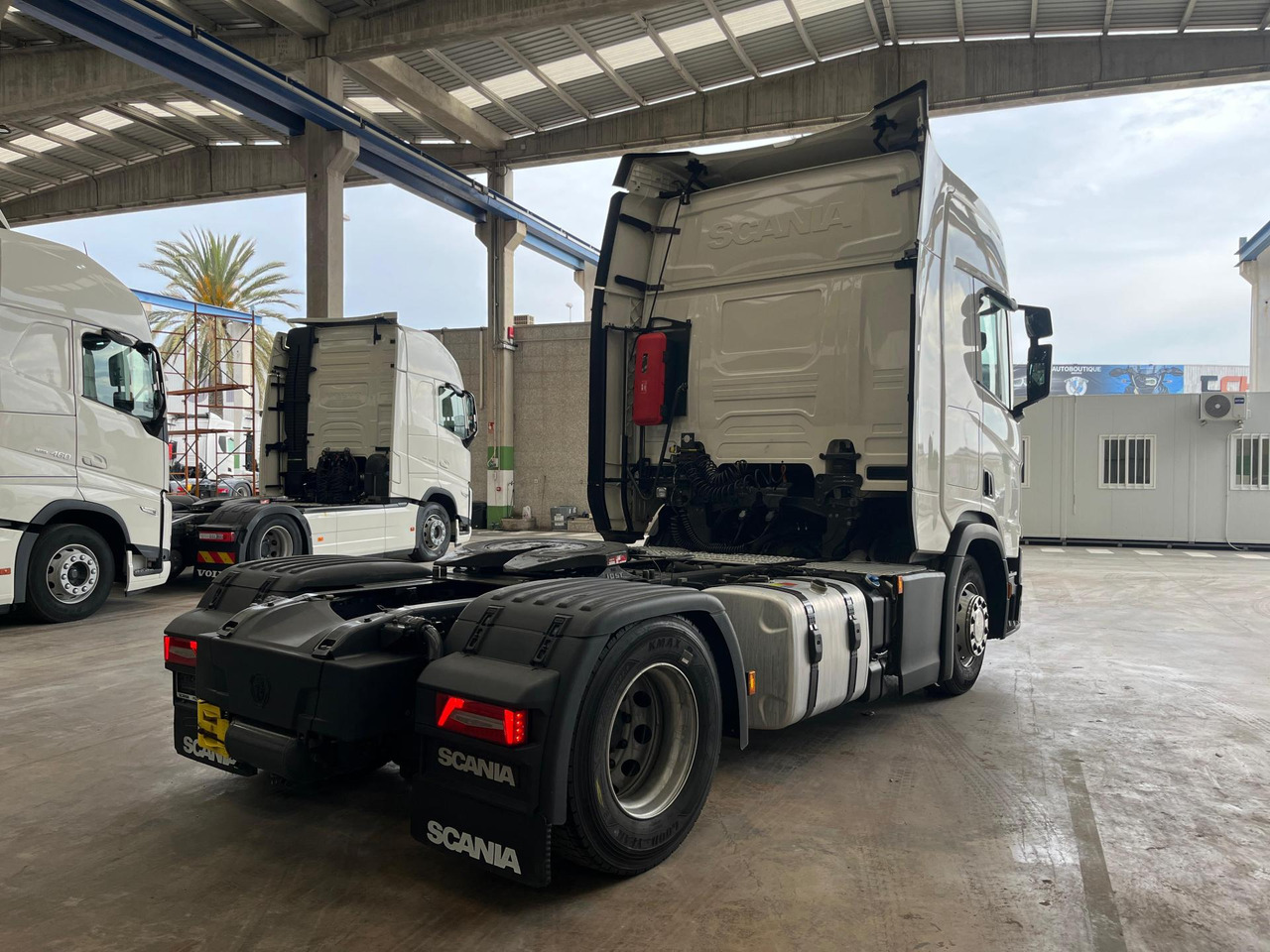 Scania R450 CR20H Retarder - Тягач: фото 2 Scania R450 CR20H Retarder - Тягач: фото 2
