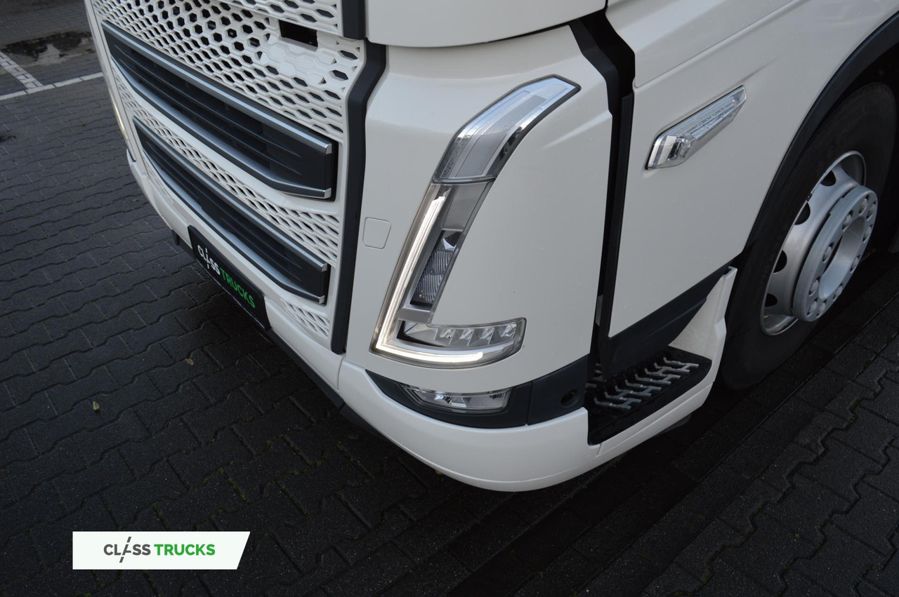 Тягач Volvo FH 460 Globetrotter XL i-Save Side Skirts: фото 7 Тягач Volvo FH 460 Globetrotter XL i-Save Side Skirts: фото 7