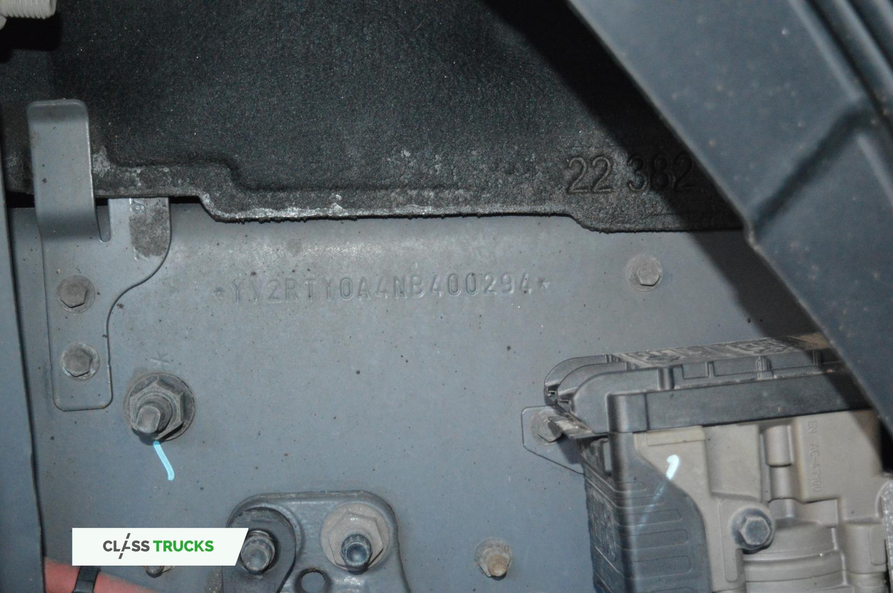 Тягач Volvo FH 460 Globetrotter XL i-Save Side Skirts: фото 17 Тягач Volvo FH 460 Globetrotter XL i-Save Side Skirts: фото 17