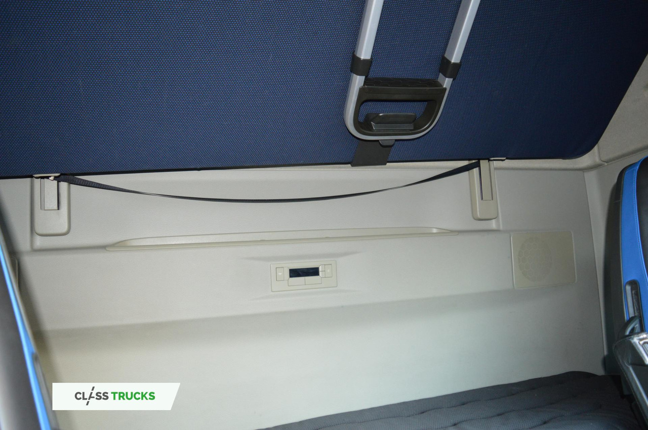 Тягач Volvo FH 460 Globetrotter XL i-Save Side Skirts: фото 16 Тягач Volvo FH 460 Globetrotter XL i-Save Side Skirts: фото 16