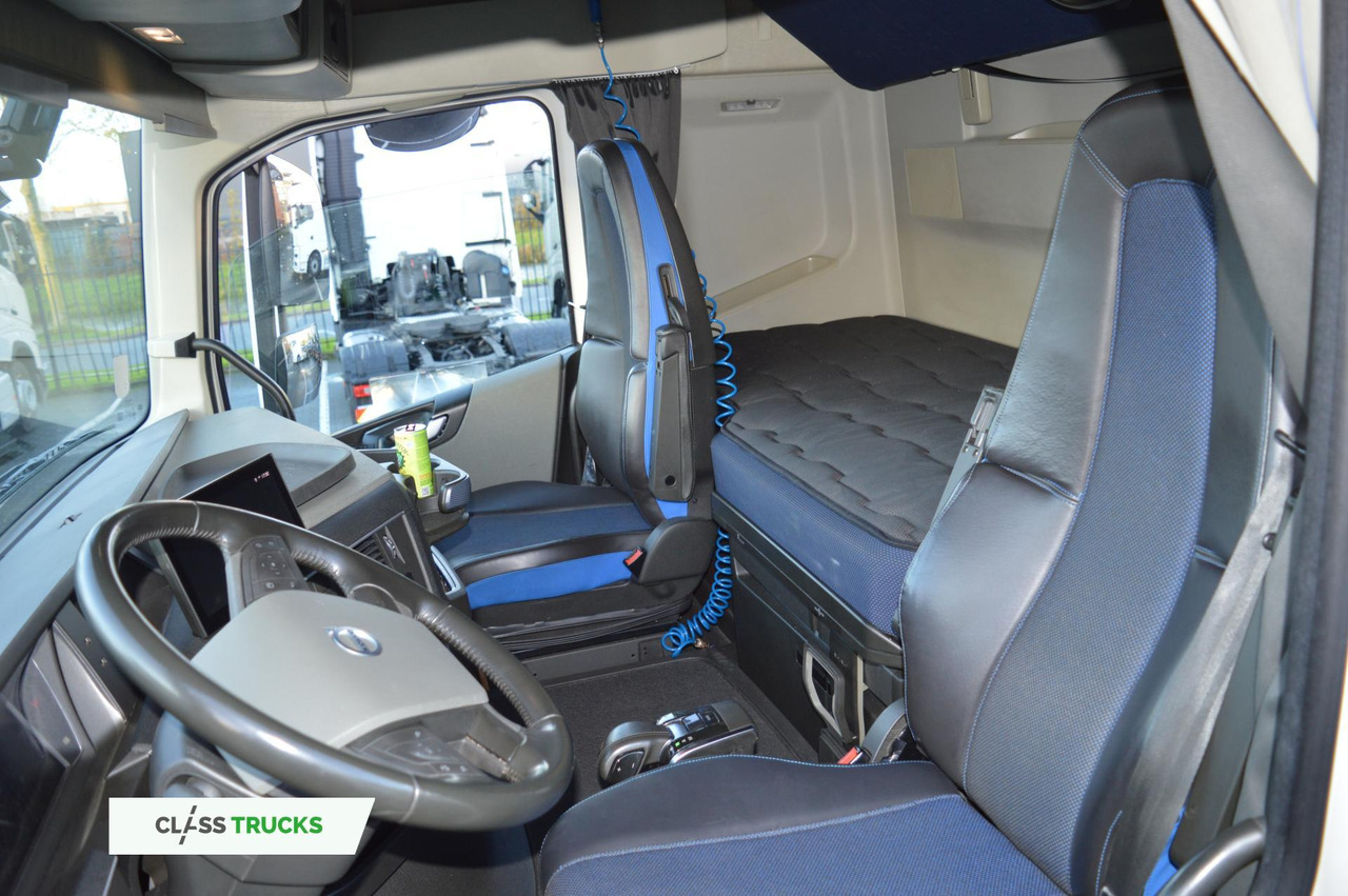 Тягач Volvo FH 460 Globetrotter XL i-Save Side Skirts: фото 9 Тягач Volvo FH 460 Globetrotter XL i-Save Side Skirts: фото 9