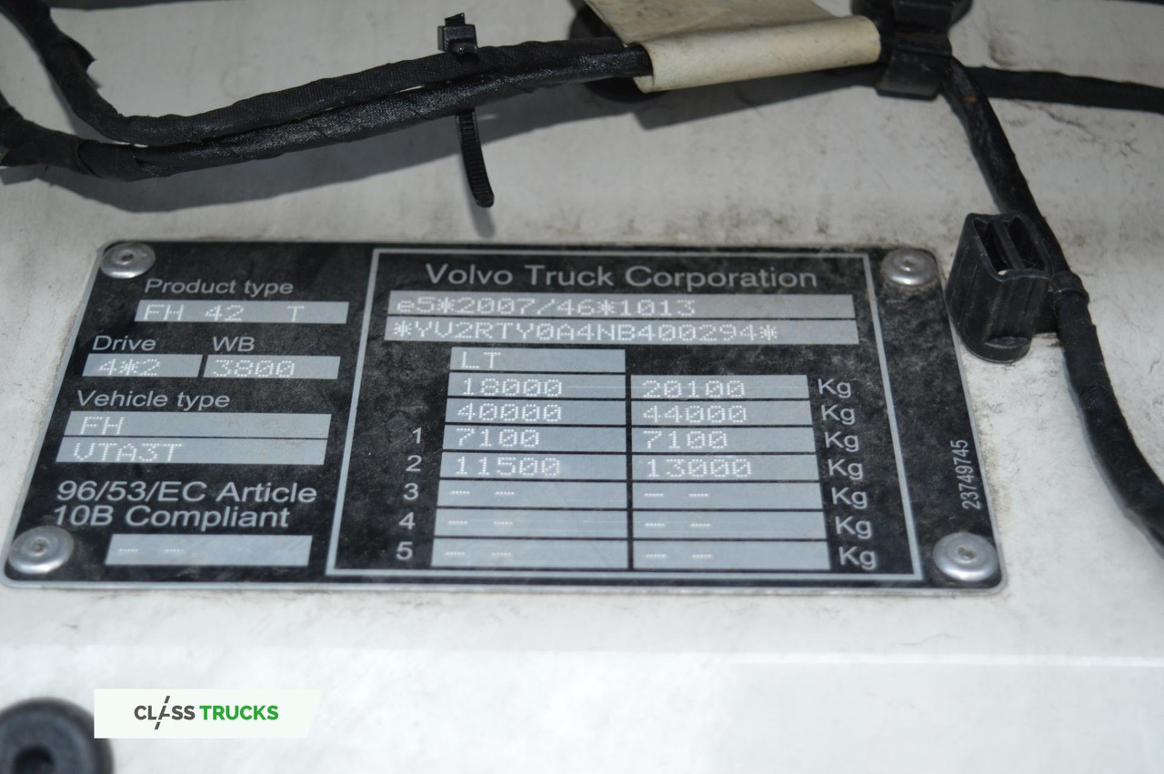 Тягач Volvo FH 460 Globetrotter XL i-Save Side Skirts: фото 18 Тягач Volvo FH 460 Globetrotter XL i-Save Side Skirts: фото 18