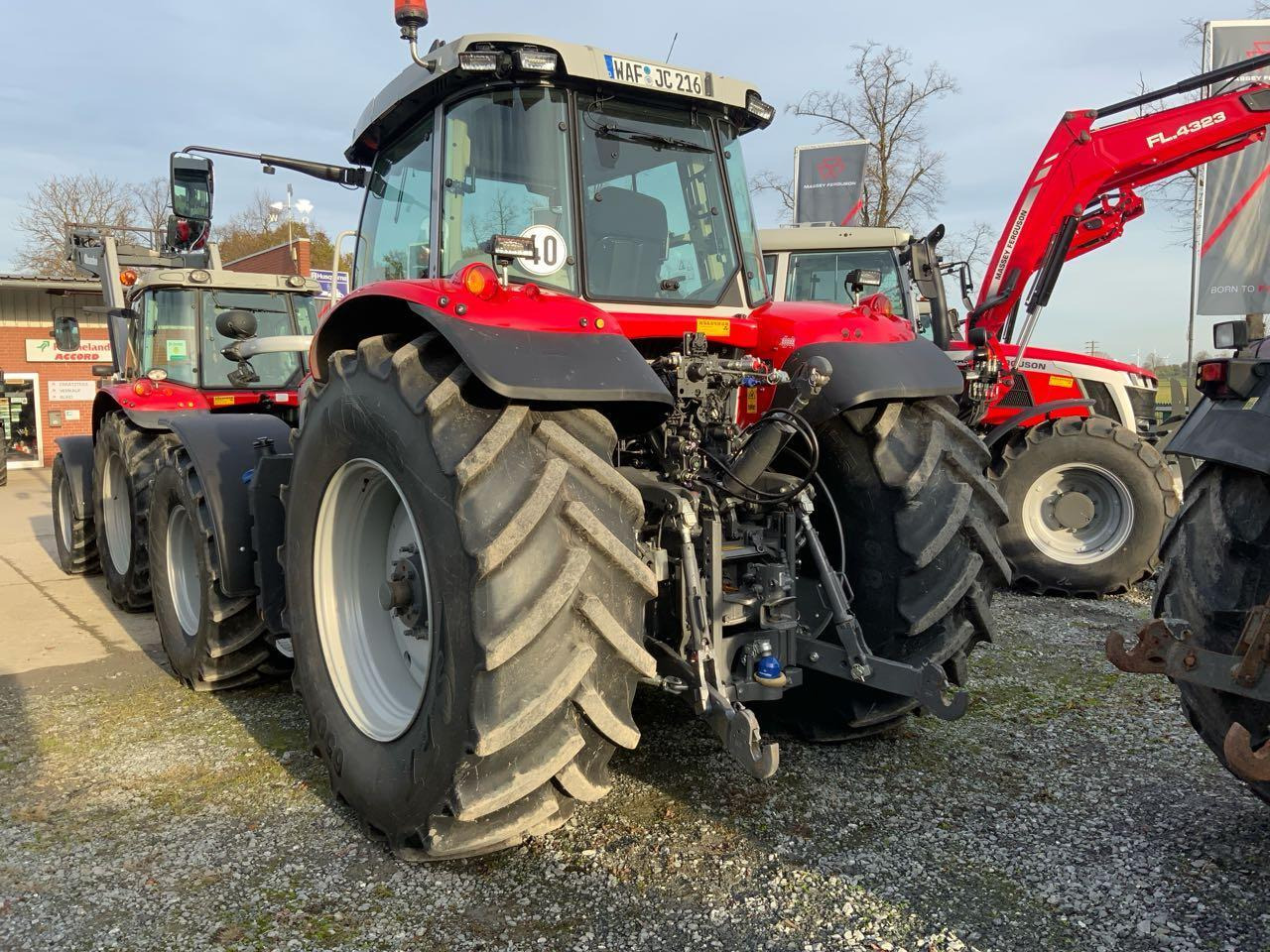 Massey Ferguson MF 7S.210 DYNA-VT - Трактор: фото 3 Massey Ferguson MF 7S.210 DYNA-VT - Трактор: фото 3
