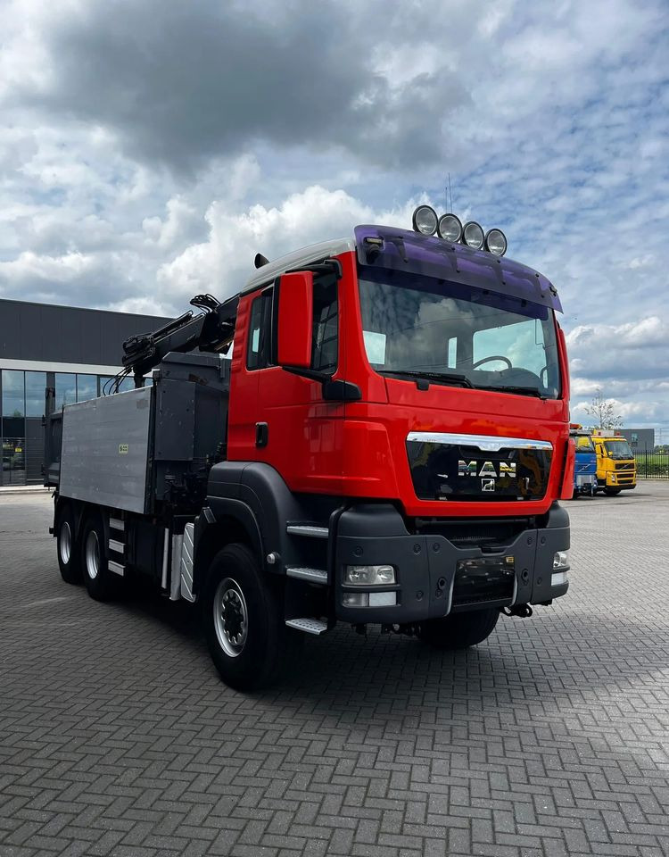 MAN TGS 26.360 /6x6 /Euro 5 /WYWROTKA TRÓJSTRONNA + ŻURAW - Самосвал: фото 3 MAN TGS 26.360 /6x6 /Euro 5 /WYWROTKA TRÓJSTRONNA + ŻURAW - Самосвал: фото 3
