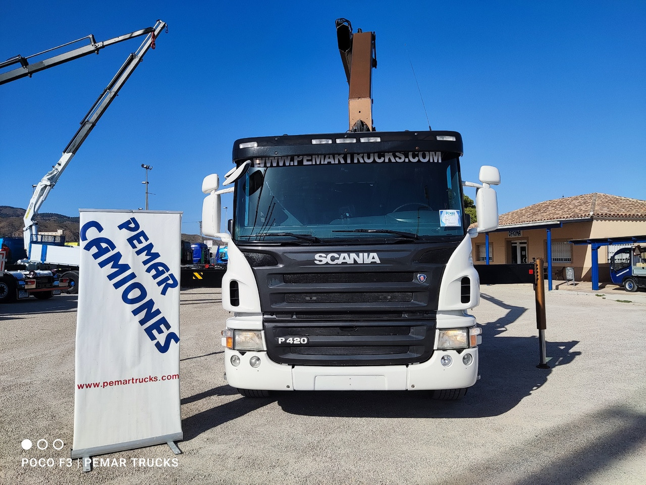 SCANIA P 420 6X2 GRUA PALFINGER PK 20002-5 CAJA FIJA ABIERTA. - Грузовик-контейнеровоз/ Сменный кузов, Автоманипулятор: фото 2 SCANIA P 420 6X2 GRUA PALFINGER PK 20002-5 CAJA FIJA ABIERTA. - Грузовик-контейнеровоз/ Сменный кузов, Автоманипулятор: фото 2
