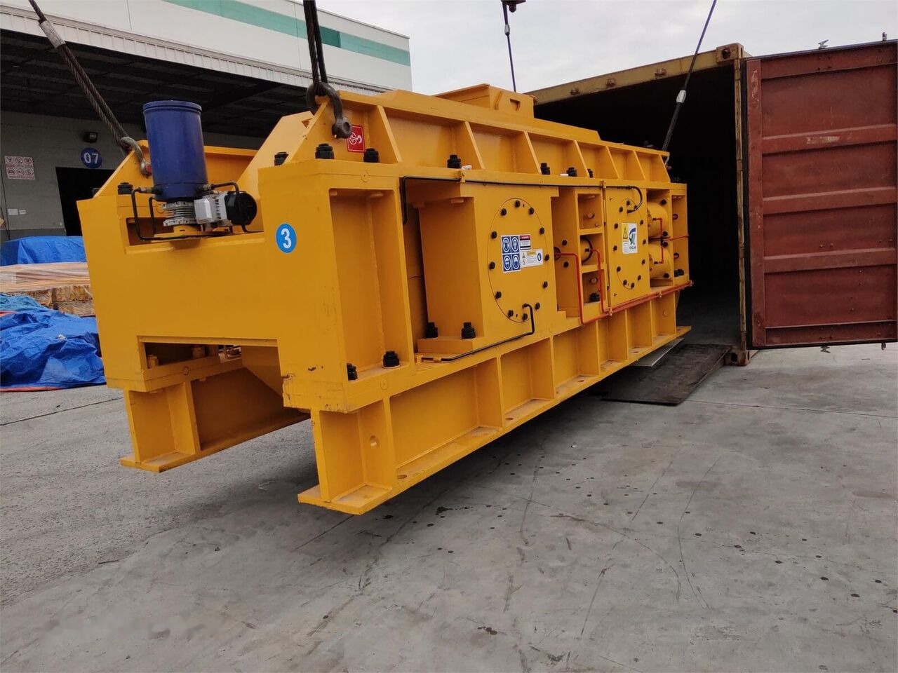 Kinglink KL2PGS1500 hydraulic roller crusher for sand making - Дробилка: фото 4 Kinglink KL2PGS1500 hydraulic roller crusher for sand making - Дробилка: фото 4